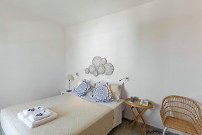 Margarita Studios Ambelas