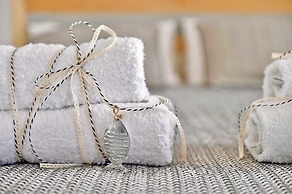 Margarita Studios Ambelas