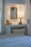 Margarita Studios Ambelas