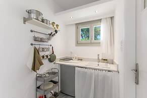 Margarita Studios Ambelas