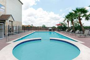 Microtel Inn and Suites Eagle Pass