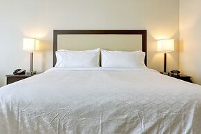 Holiday Inn Express Hotel & Suites Batavia - Darien Lake by IHG
