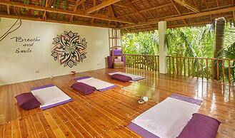 Ocean Vida Beach and Dive Resort