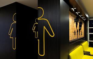 ROOMS INC d’botanica Bandung