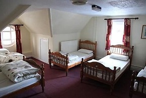 Kinlay House Hostel