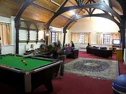Kinlay House Hostel