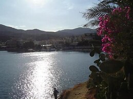 Apollonia Apartments