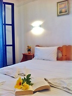 Apollonia Apartments