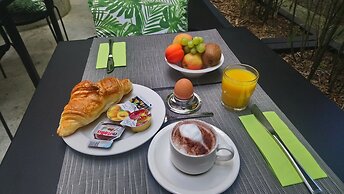 The Pax Hotel