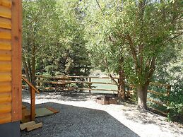 Snake River Cabin Village