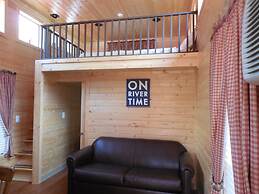 Snake River Cabin Village