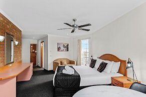 Sapphire Waters Motor Inn