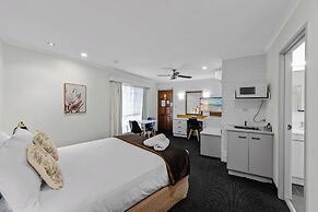 Sapphire Waters Motor Inn