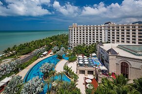 Crowne Plaza Resort Sanya Bay by IHG