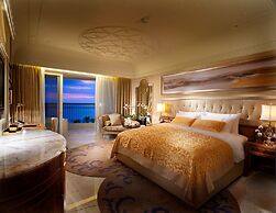 Crowne Plaza Resort Sanya Bay by IHG