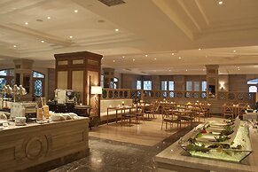 Crowne Plaza Resort Sanya Bay by IHG