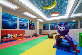 Crowne Plaza Resort Sanya Bay by IHG