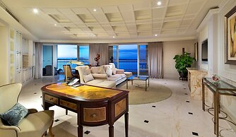 Crowne Plaza Resort Sanya Bay by IHG