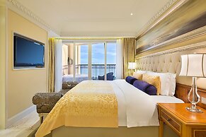 Crowne Plaza Resort Sanya Bay by IHG