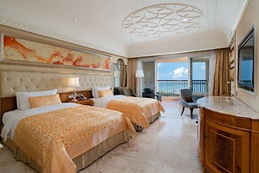 Crowne Plaza Resort Sanya Bay by IHG