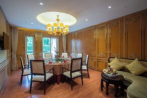 Crowne Plaza Resort Sanya Bay by IHG