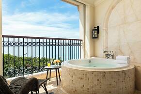 Crowne Plaza Resort Sanya Bay by IHG