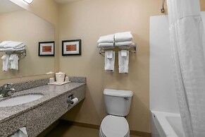 Comfort Inn & Suites Marion I-57