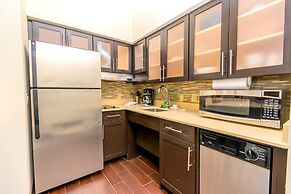 Staybridge Suites Houston IAH - Beltway 8 by IHG