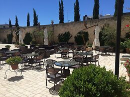 Castello Conti Filo Resort