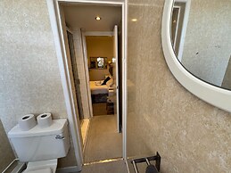 The Jubilee Hotel East- with Spa Facilities