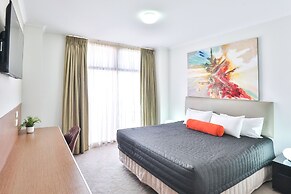 Indulge Apartments - Ontario