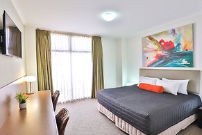 Indulge Apartments - Ontario