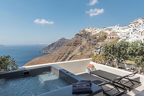 Porto Fira Suites