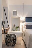 Porto Fira Suites