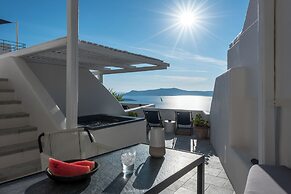 Porto Fira Suites