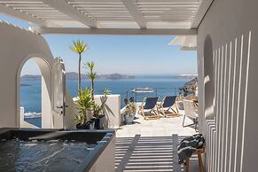 Porto Fira Suites