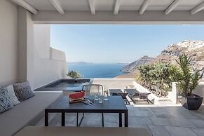 Porto Fira Suites