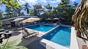 Hotel Cocomar Beachfront Hotel