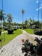 Hotel Cocomar Beachfront Hotel