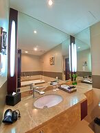 Beijing Palace Soluxe Hotel Astana