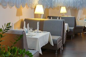 SkyPoint Sheremetyevo Hotel