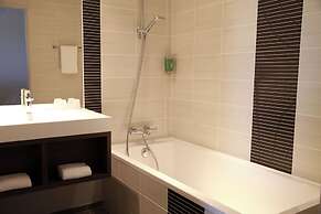 Brit Hotel Vannes-Theix