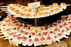 Caribbean Club Luxury Condo Hotel