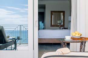 Caribbean Club Luxury Condo Hotel