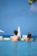 Caribbean Club Luxury Condo Hotel