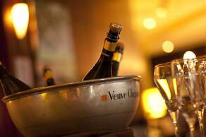 Caribbean Club Luxury Condo Hotel