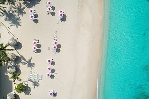 Caribbean Club Luxury Condo Hotel