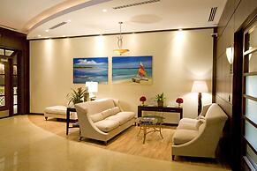Caribbean Club Luxury Condo Hotel