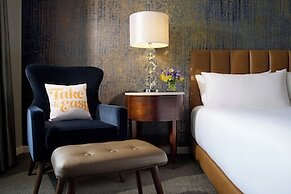 Archer Hotel Falls Church