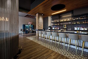 Archer Hotel Falls Church